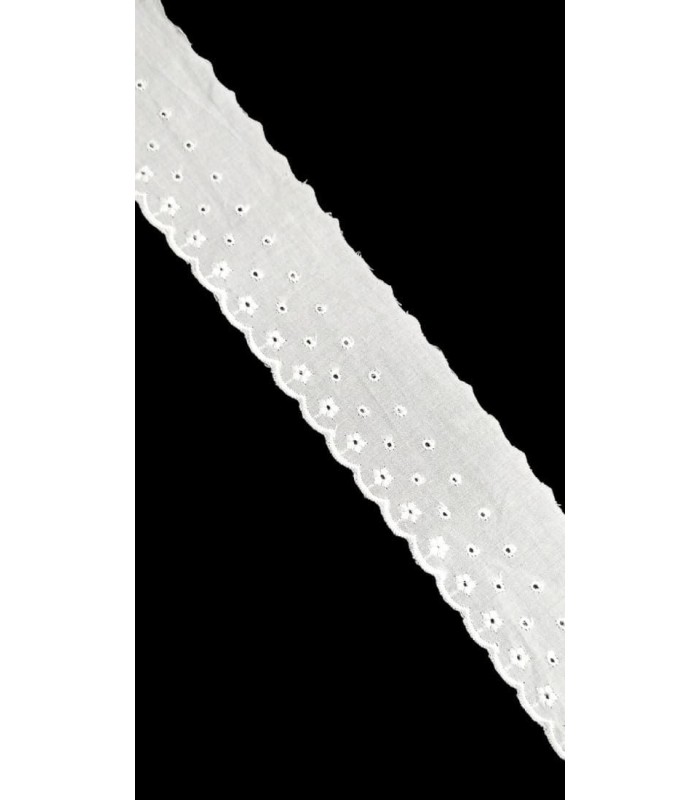 Tira Bordada Blanca 4 cm con Motivos Florales