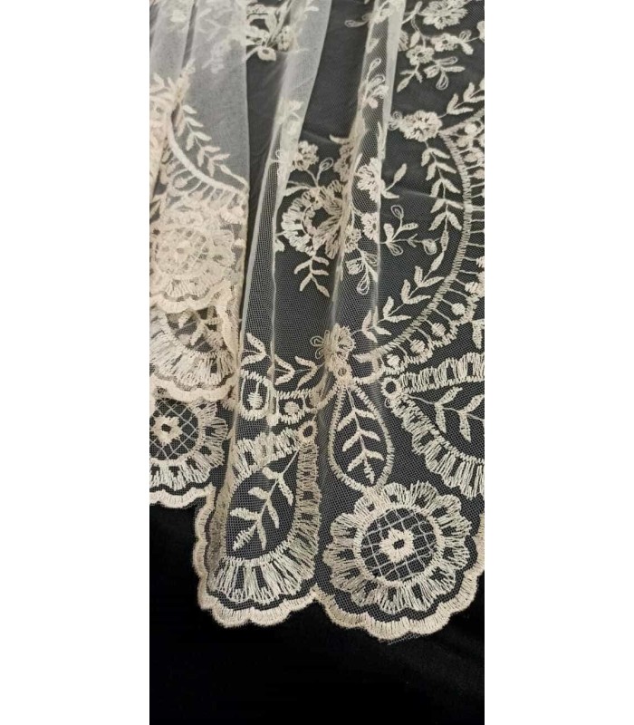 Mantilla Niña 61240 Color Marfil 65X185 cm