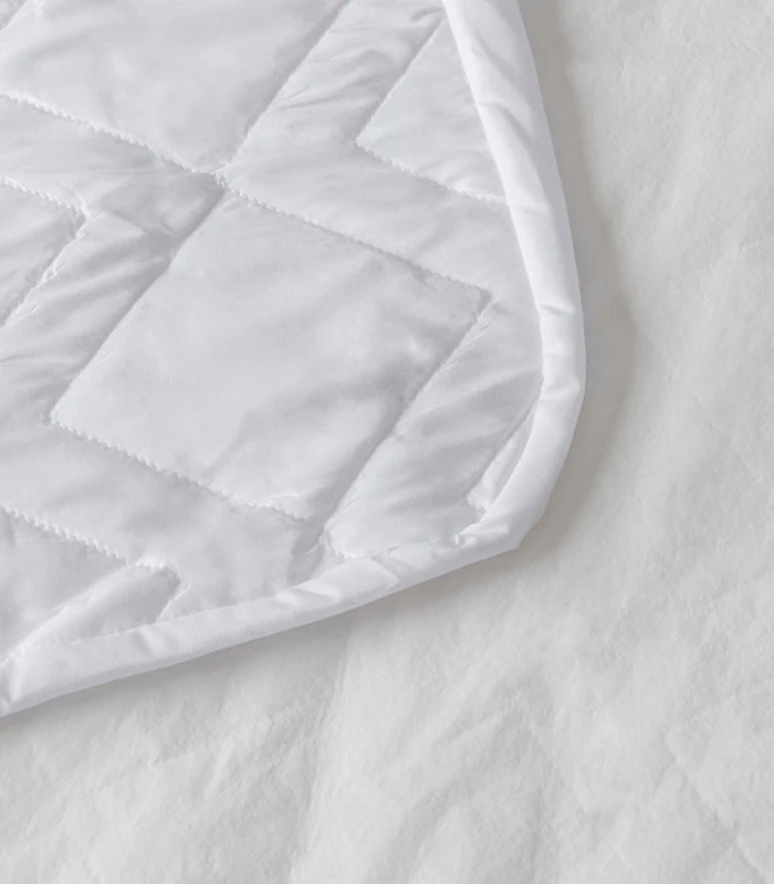 Cubrecolchón Velfont Microfibra Aloe Vera Impermeable - Acolchado y Protector