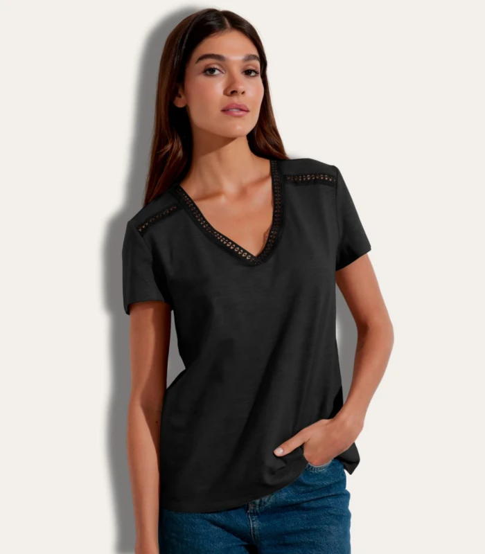 Camiseta Manga Corta Mujer Pico Puntilla Guipur Admas Negro