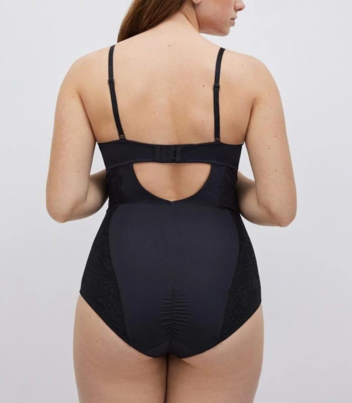 Body Reductor con Encaje Negro Copa C 19062 – Media Compresión Ysabel Mora