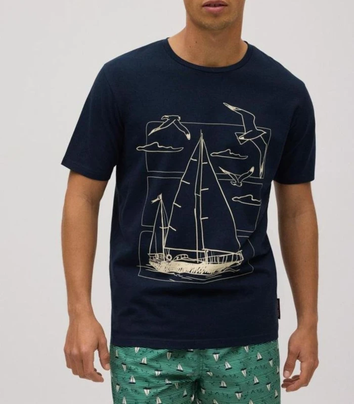 Camiseta Hombre Azul Marino con Estampado Marinero – Manga Corta
