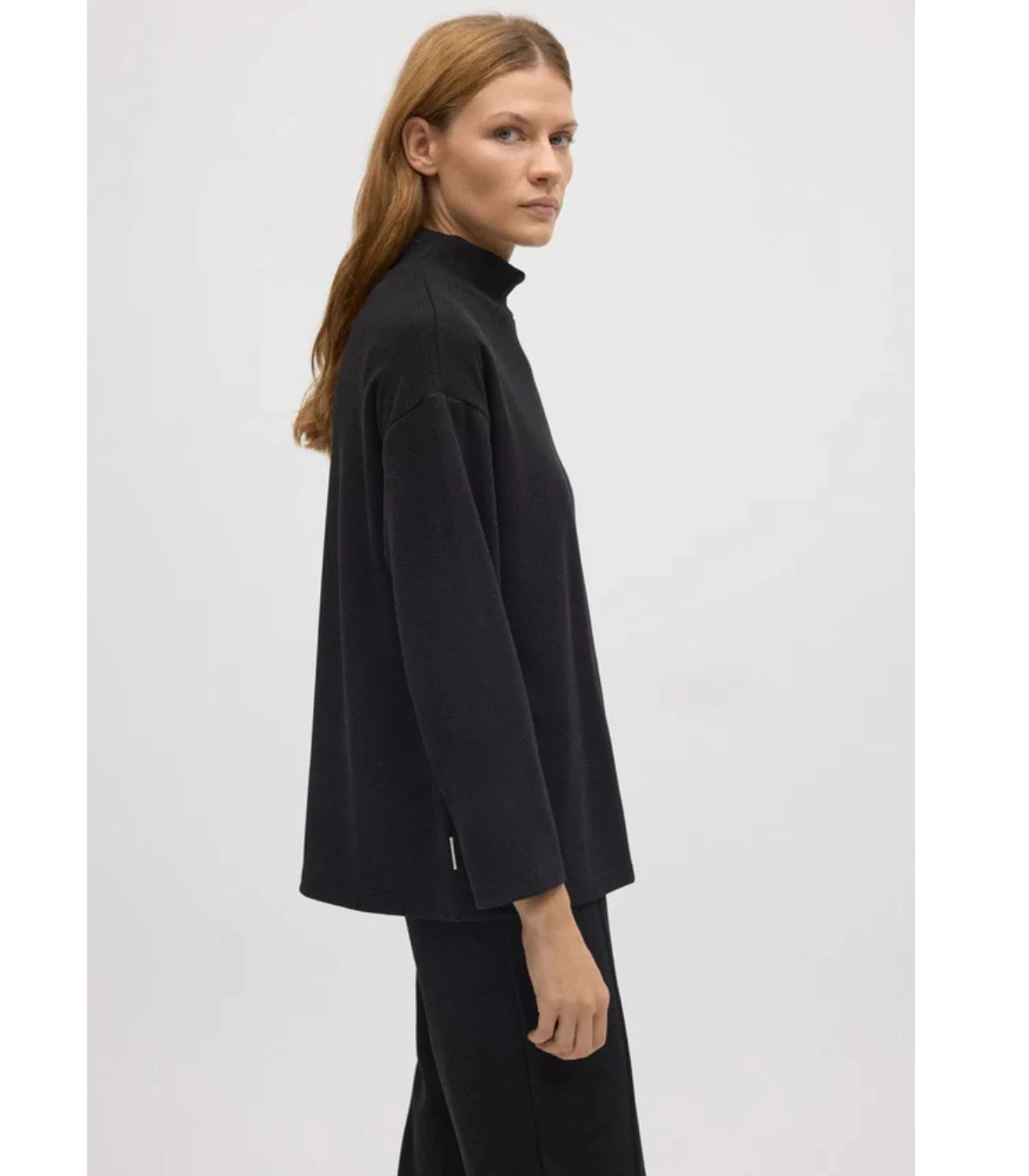 Jersey Cuello Perkins Efecto Pana Negro 70682 Ysabel Mora