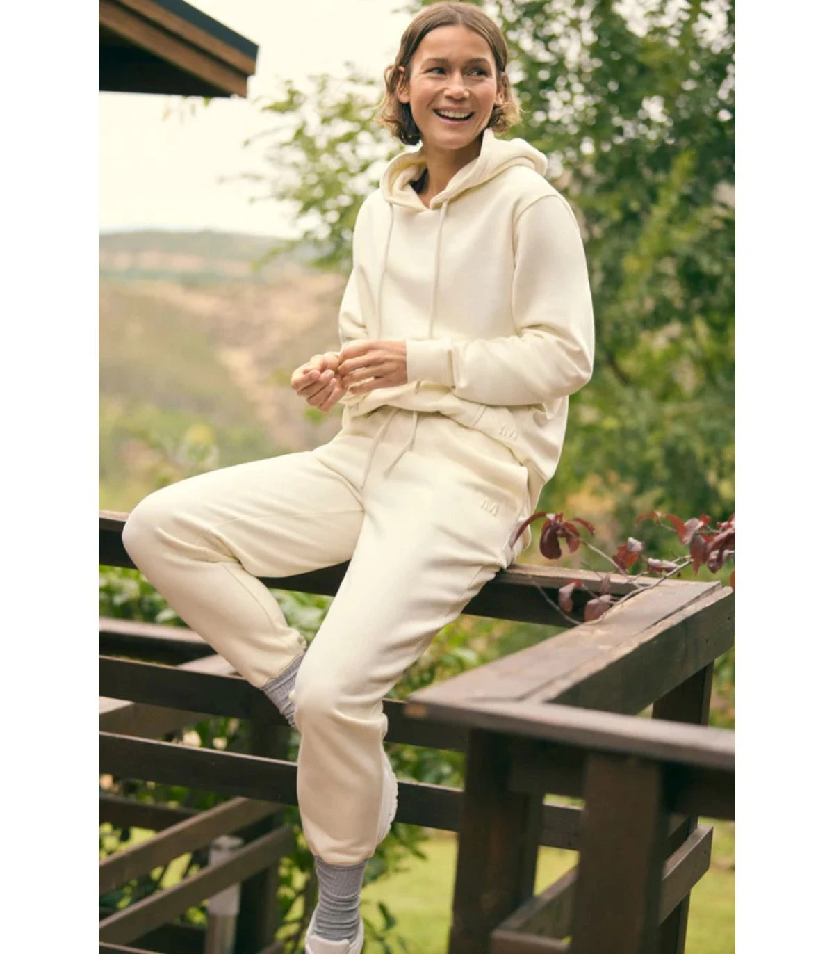 Pantalón Jogger Deportivo Afelpado Marfil 70943 Ysabel Mora Cintura Ajustable