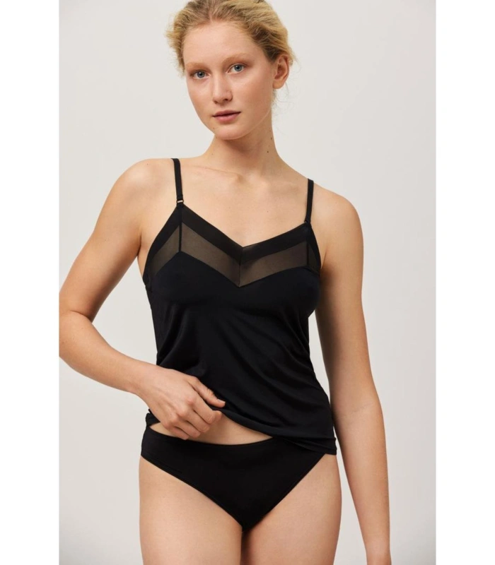 Camiseta Lencera de Tirantes Ysabel Mora con Escote de Tul con Tirantes Ajustables y Cruzables