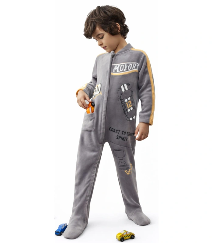 Pijama Entero Infantil Suave “Racing Dream” – Antideslizante y Cálido
