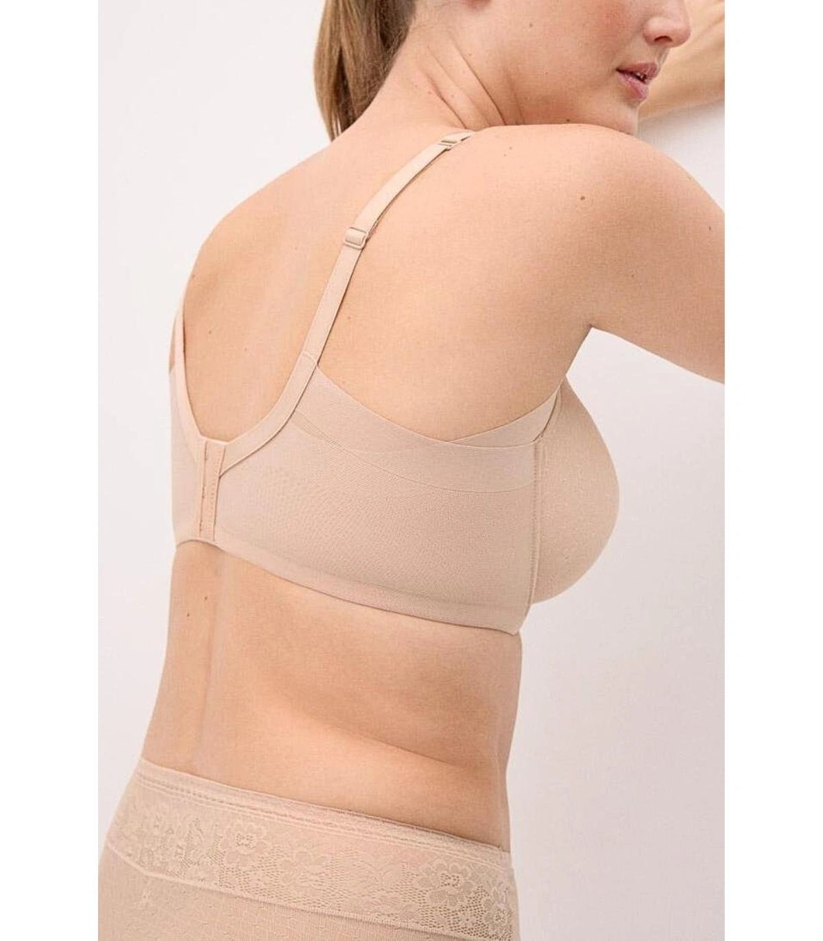 Sujetador de Capacidad Ysabel Mora "Mary"  Con Aro, Relleno sin Aumento y Espalda Anatómica