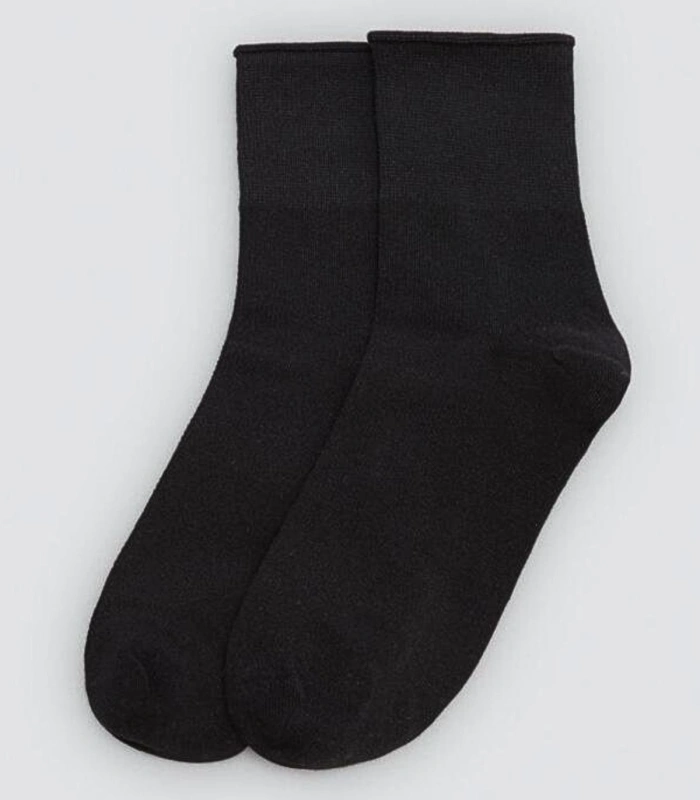 Pack de 3 Calcetines Básicos Blancos Transpirables Algodón Premium con Puño Antipresión y Remallado a Mano
