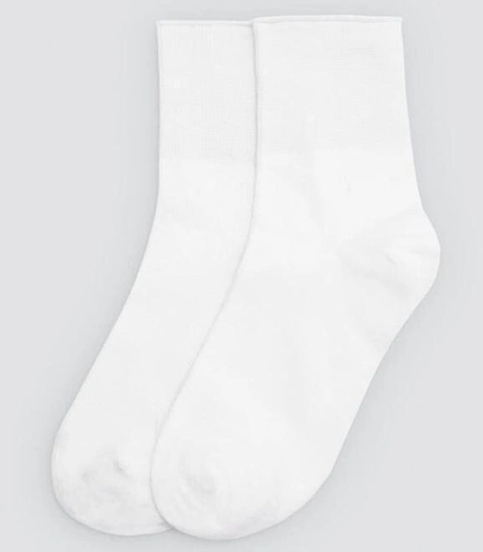 Pack de 3 Calcetines Básicos Blancos Transpirables Algodón Premium con Puño Antipresión y Remallado a Mano