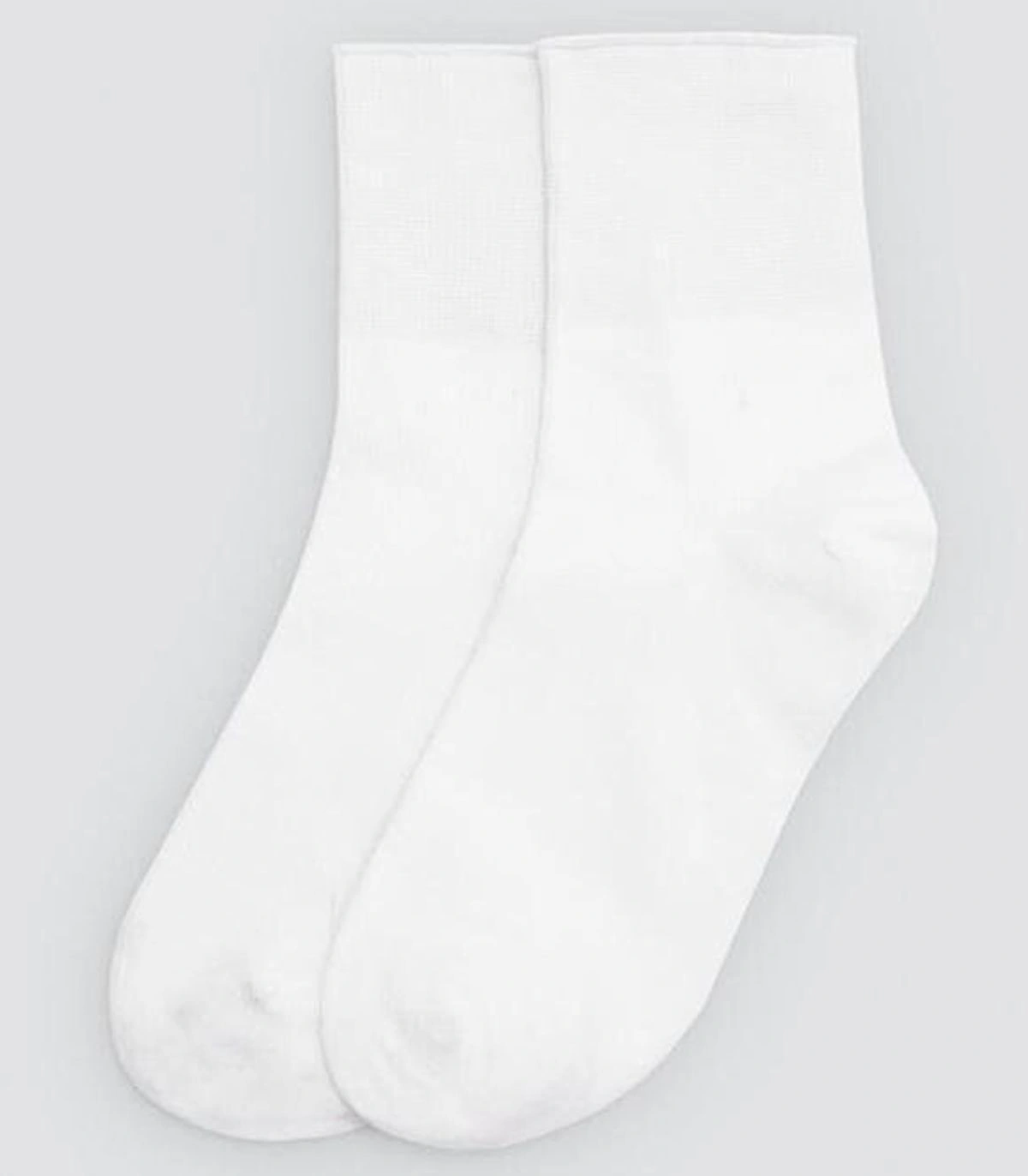 Pack de 3 Calcetines Básicos Blancos Transpirables Algodón Premium con Puño Antipresión y Remallado a Mano