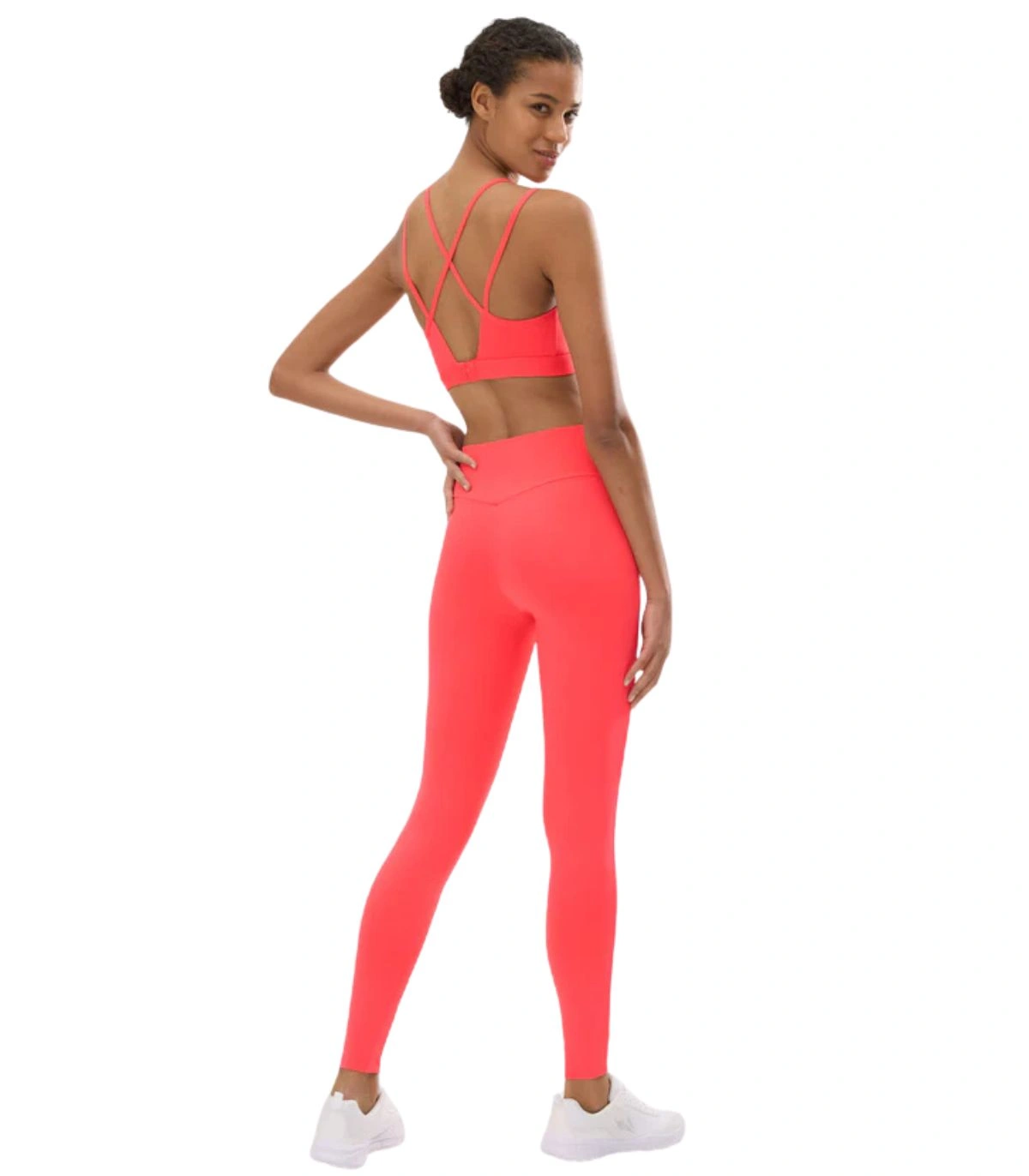 Leggings Deportivos Largos Ysabel Mora Color Coral con Efecto Push-Up, Tiro Alto con Control Abdominal y Acabados Láser