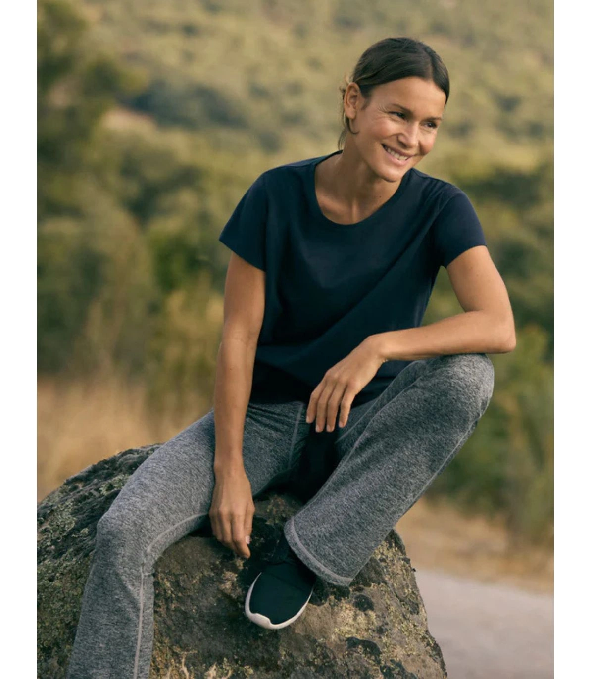 Camiseta Deportiva Básica Ysabel Mora Negra 100% Algodón