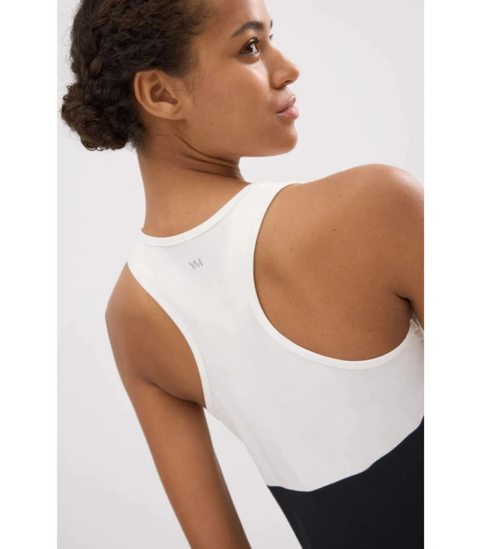 Camiseta Deportiva Tirantes Estilo Nadadora Ysabel Mora