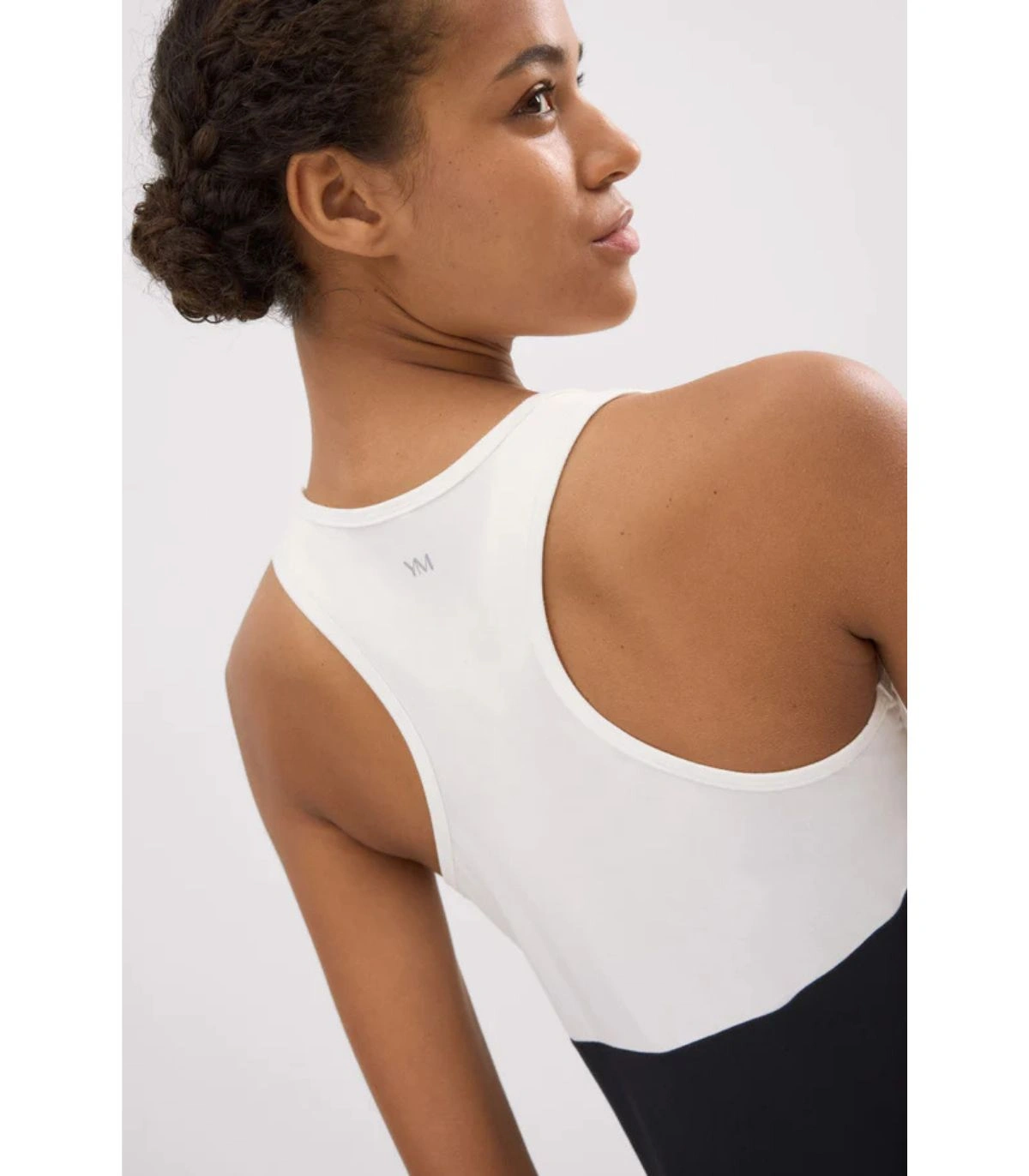 Camiseta Deportiva Tirantes Estilo Nadadora Ysabel Mora