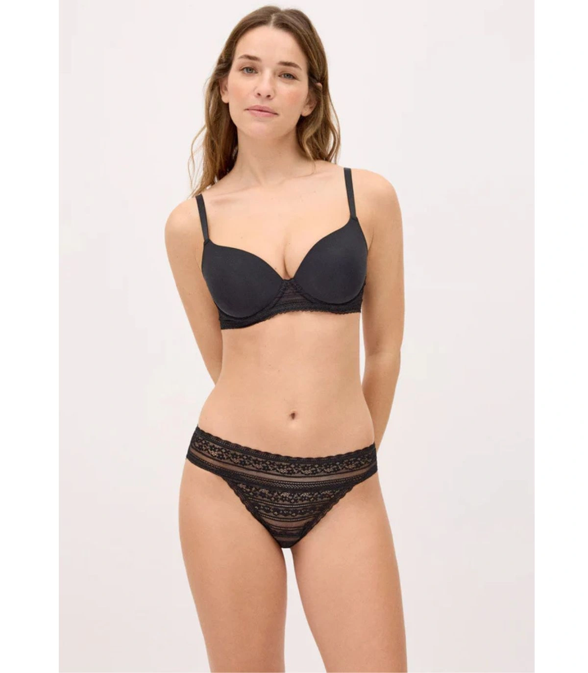 Conjunto Lencero para Mujer Ysabel Mora | Colección Simply Love: Sujetador con Aro + Braga Mini con Encaje