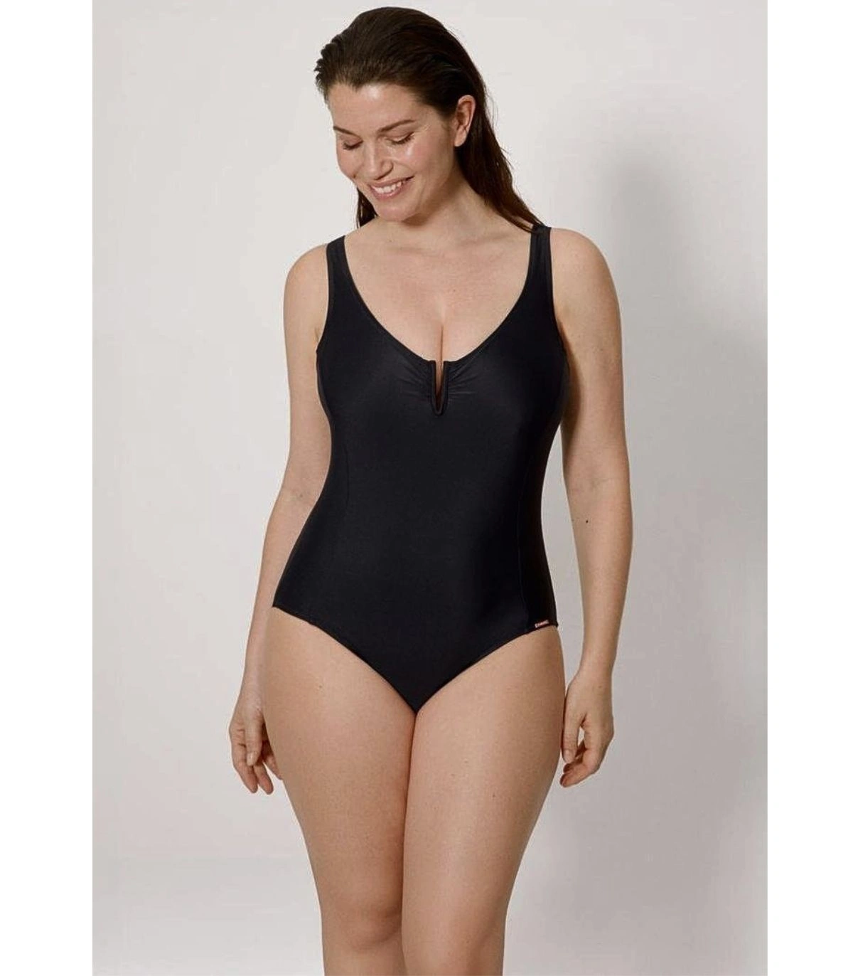 Bañador Reductor para Mujer Ysabel Mora Copa C  Control de Abdomen y Pecho - Negro 83316