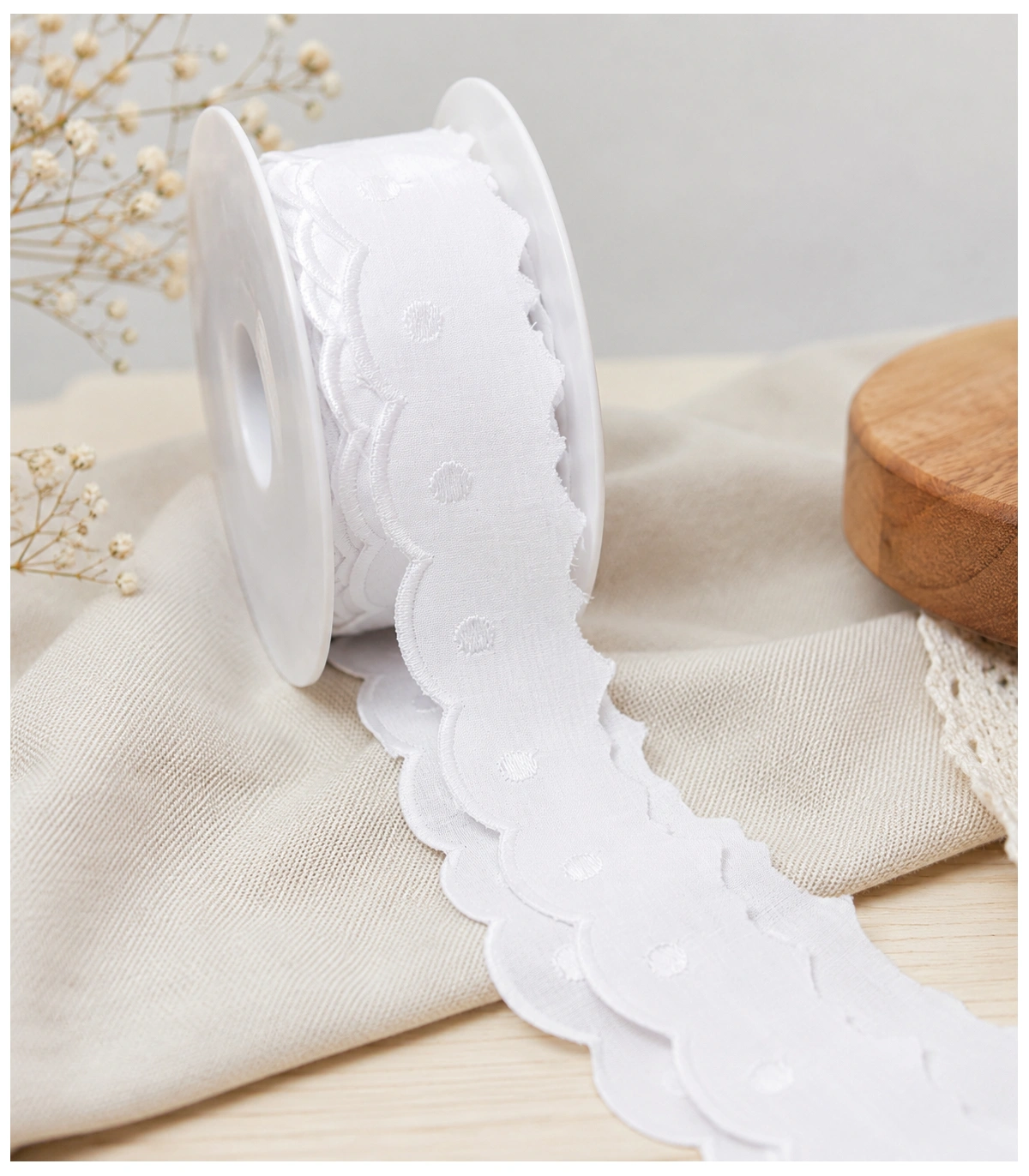 Tira Bordada Blanca de 3 cm Bordado de Bodoques