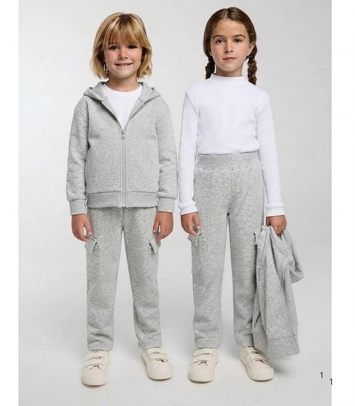 Chándal Deportivo Infantil  Gris con Cremallera Ysabel Mora Ref. 78001