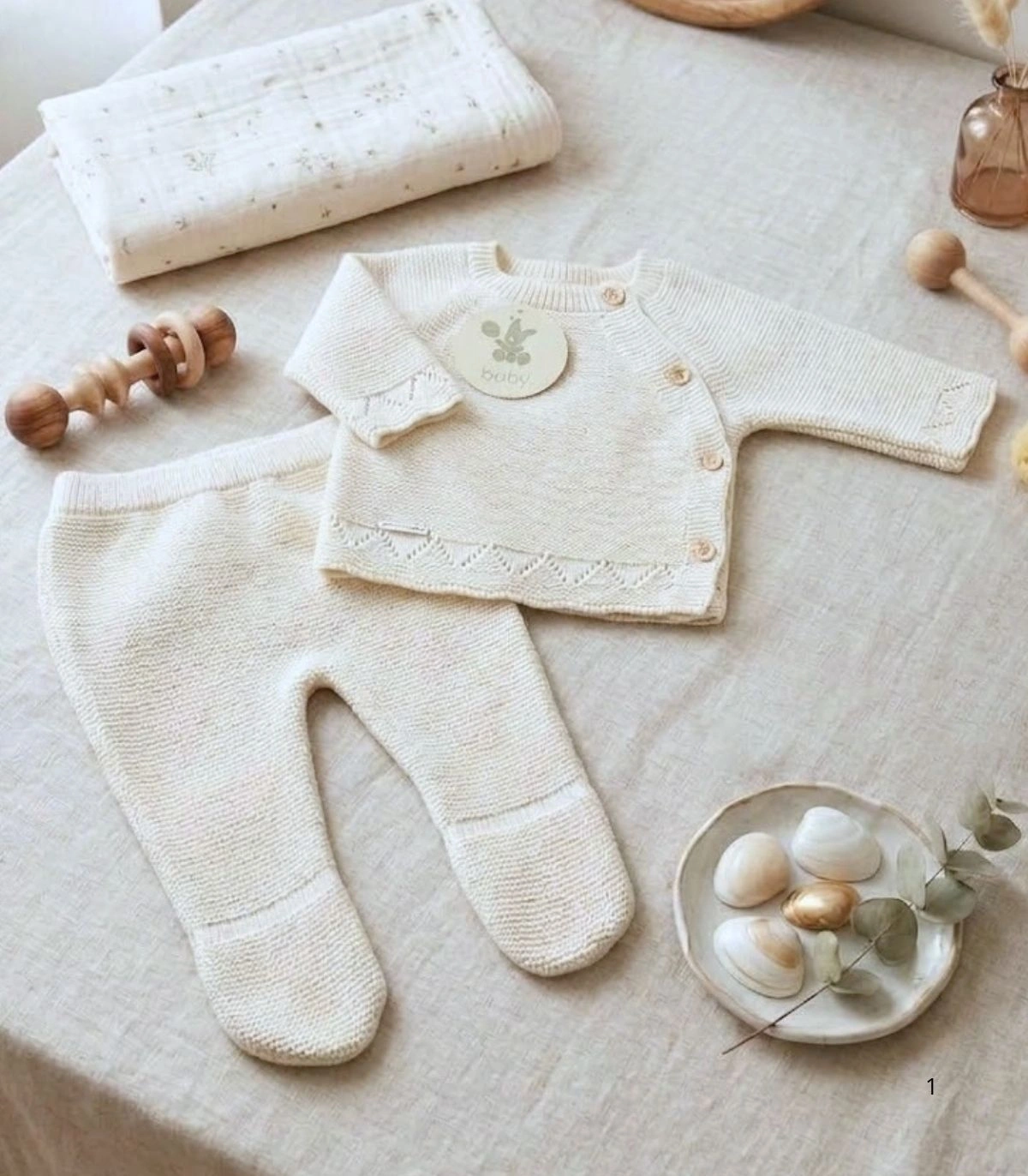 Conjunto de Bebé de Lana de 3 Piezas en Color Marfil Marca Baby C2015
