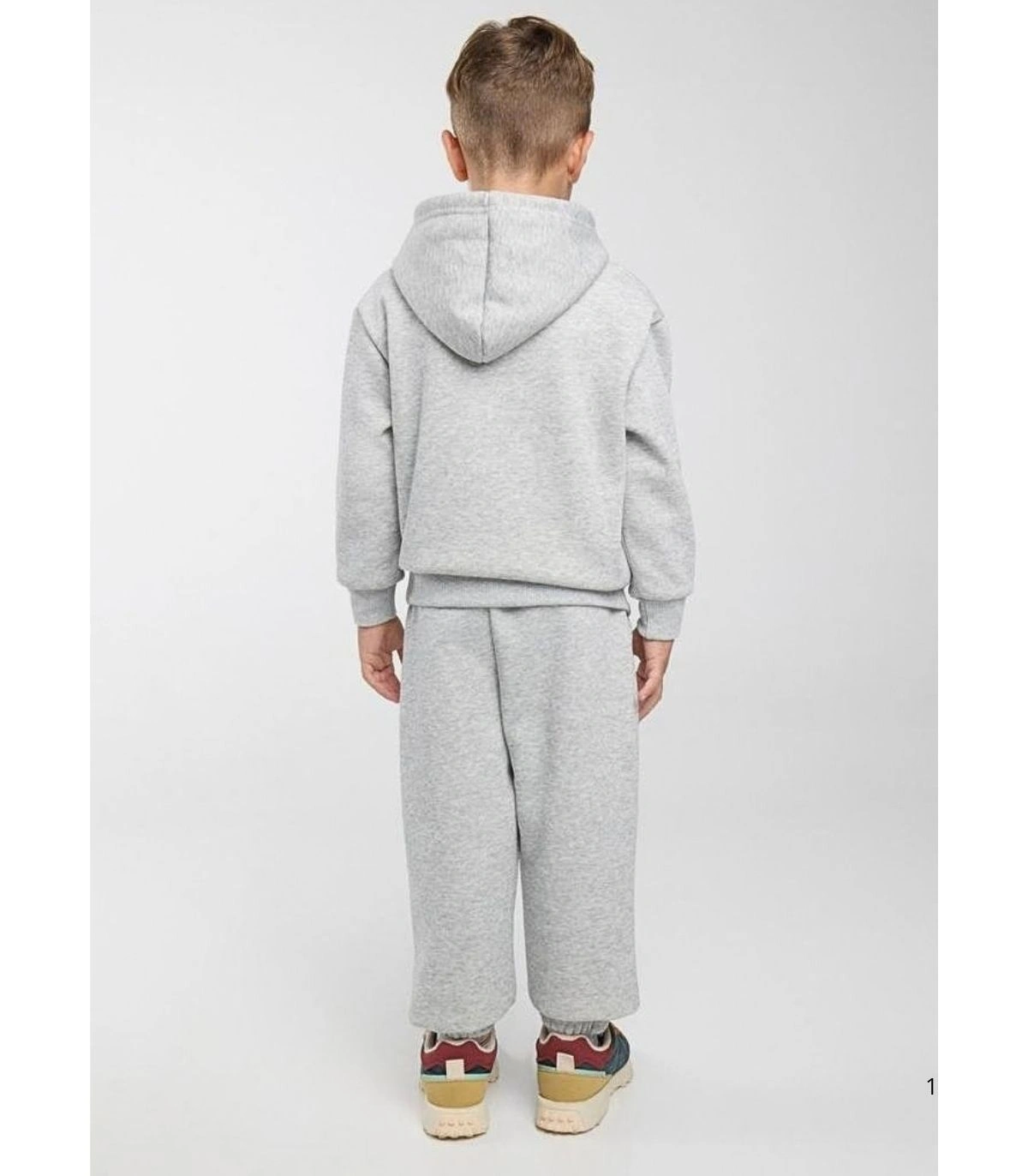 Chándal Deportivo de Niño Afelpado con Sudadera y Jogger Ancho en Color Gris Ysabel Mora 78500