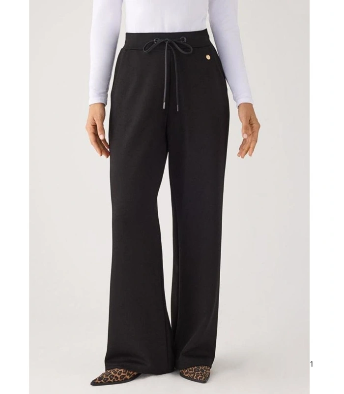 Pantalón Recto Afelpado de Mujer con Tiro Alto en Color Negro Ysabel Mora 70743