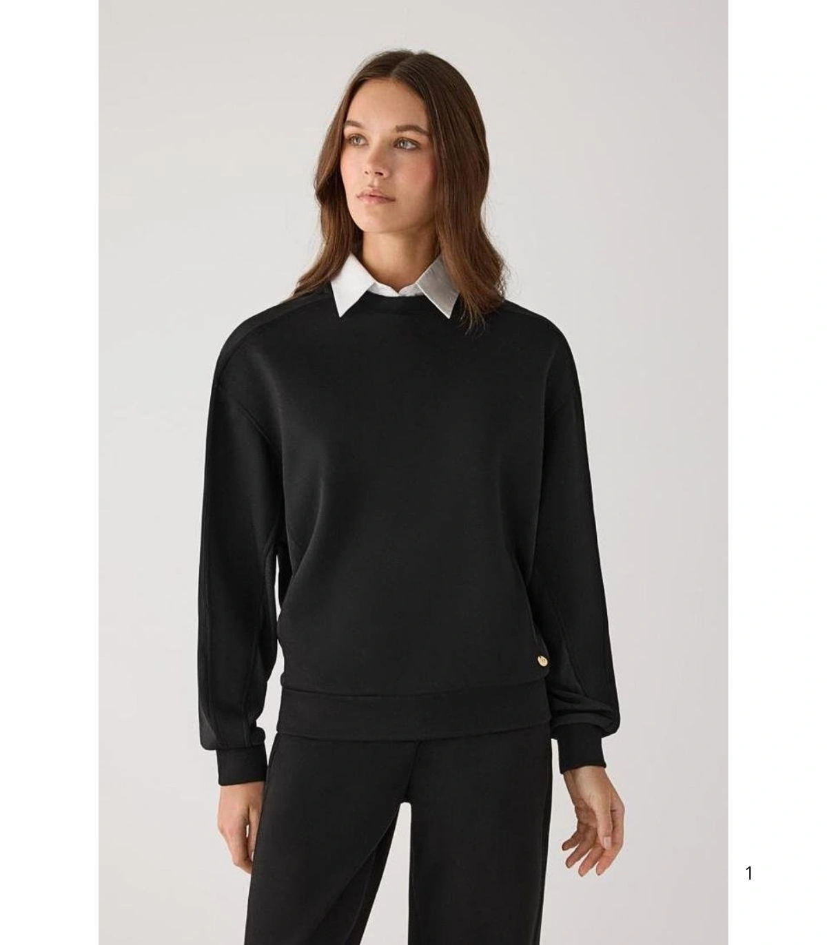 Sudadera Afelpada de Mujer con Cuello Redondo en Color Negro Ysabel Mora 70746