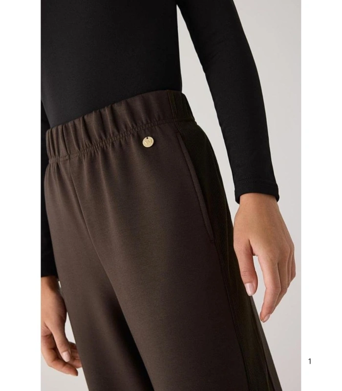 Pantalón Ancho Afelpado de Mujer con Tiro Alto en Color Marrón Ysabel Mora 70747