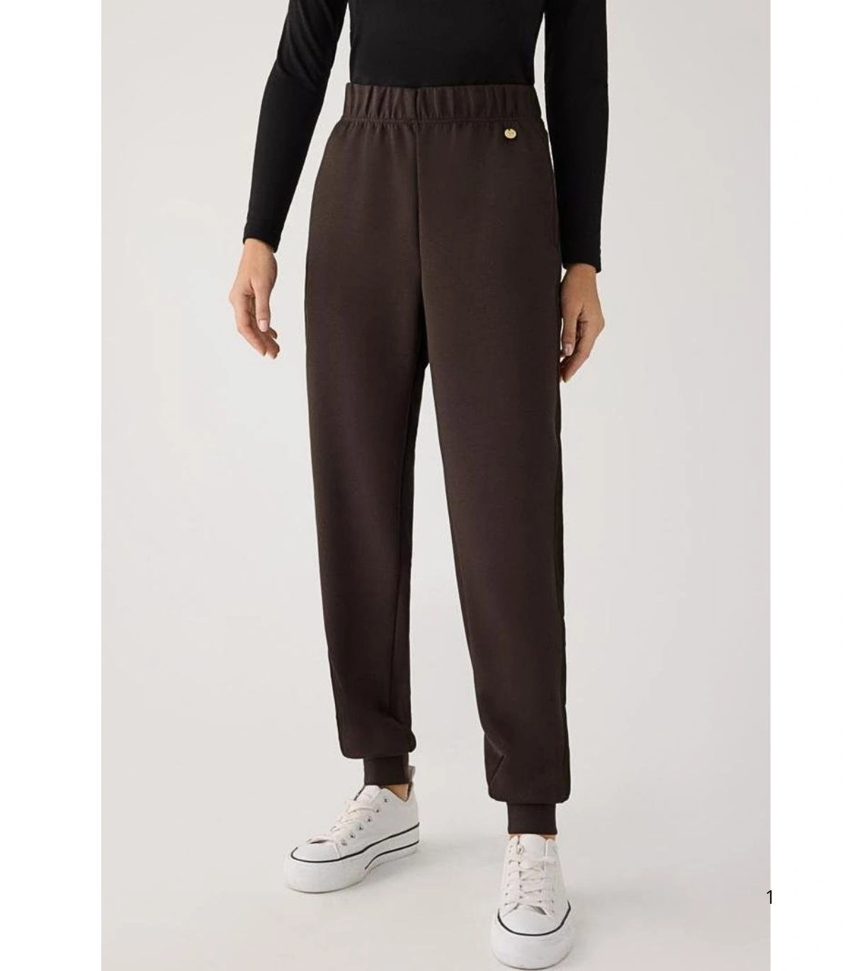 Pantalón Jogger Afelpado de Mujer con Tiro Alto en Color Marrón Ysabel Mora 70748