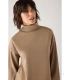 Jersey Textura Piqué de Mujer con Cuello Perkins en Color Camel Ysabel Mora 70749