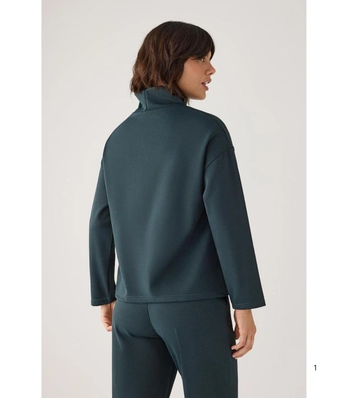 Jersey Textura Piqué de Mujer con Cuello Perkins  en Color Azul Ysabel Mora 70749