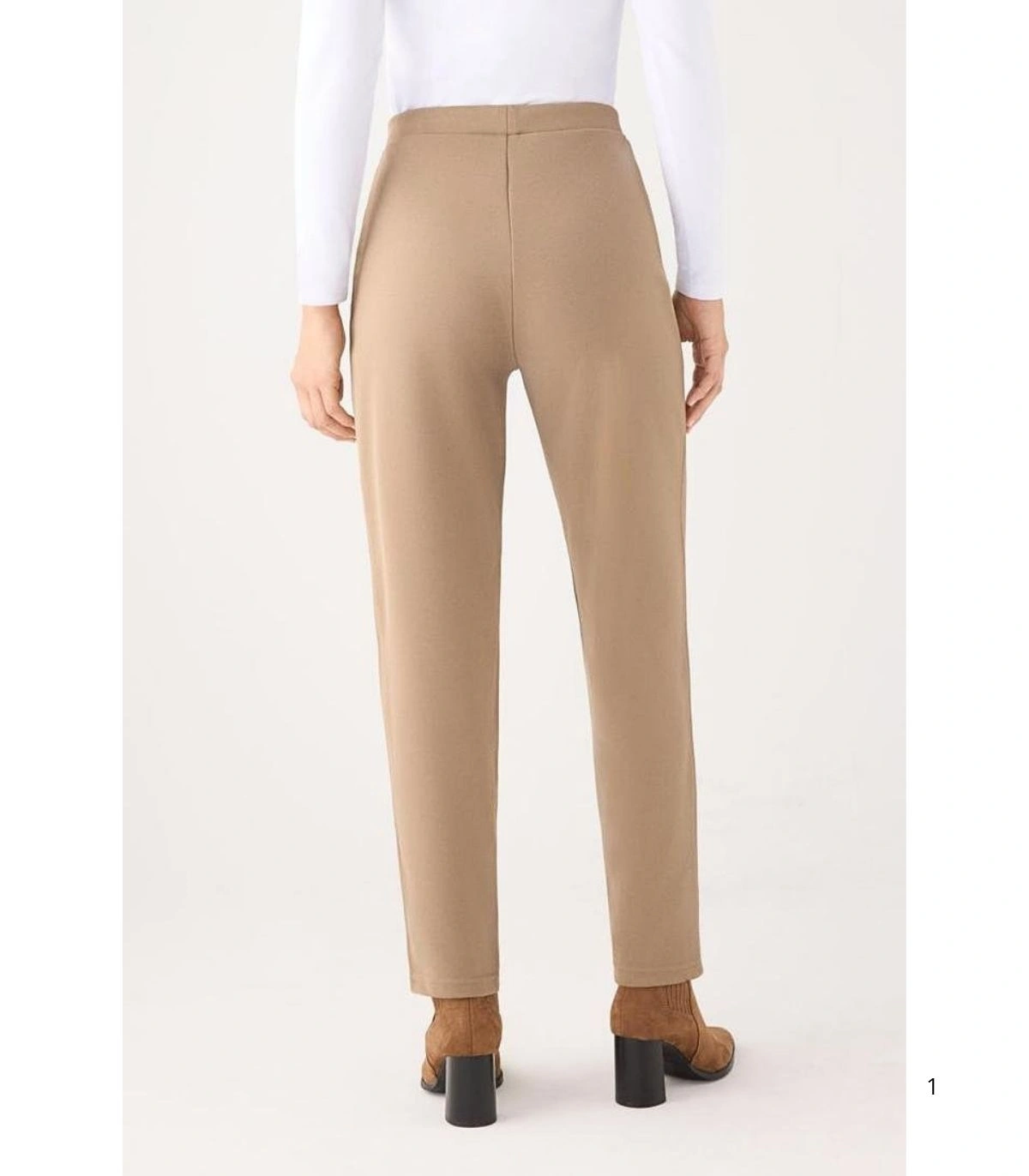 Pantalón Slim de Mujer con Textura Piqué, Tiro Alto en Color Camel Ysabel Mora 70752