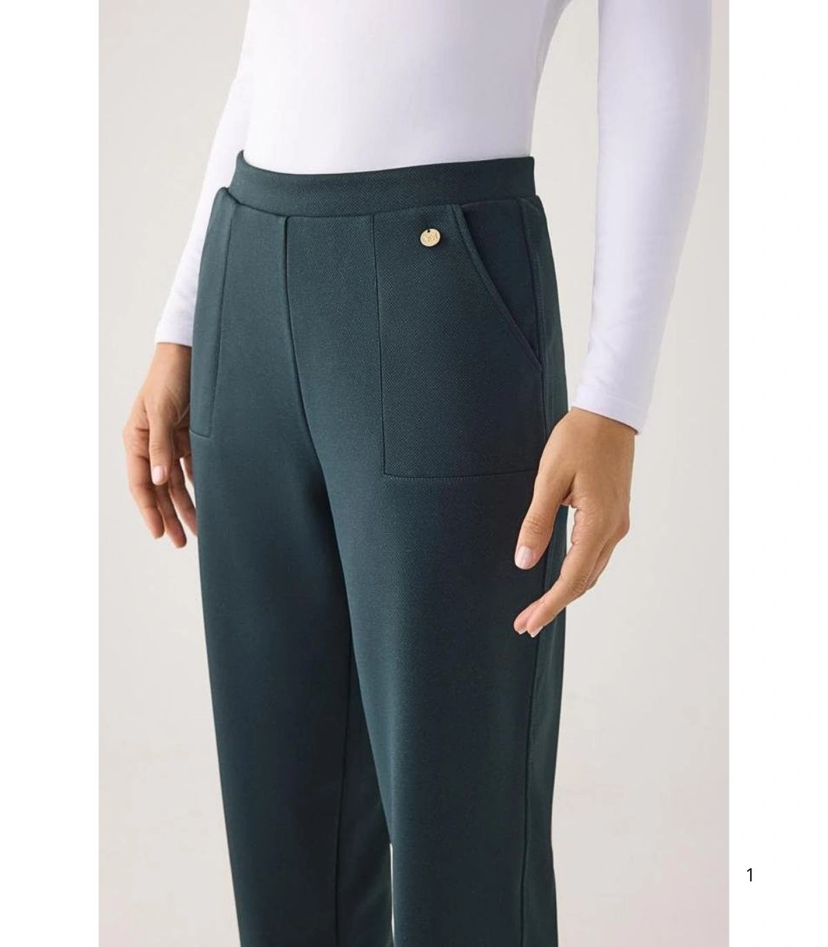Pantalón Slim de Mujer con Textura Piqué, Tiro Alto en Color Azul Ysabel Mora 70752