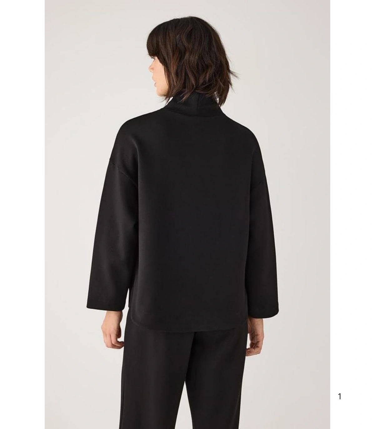 Jersey Afelpado de Mujer con Cuello Alto Color Negro Ysabel Mora 70753