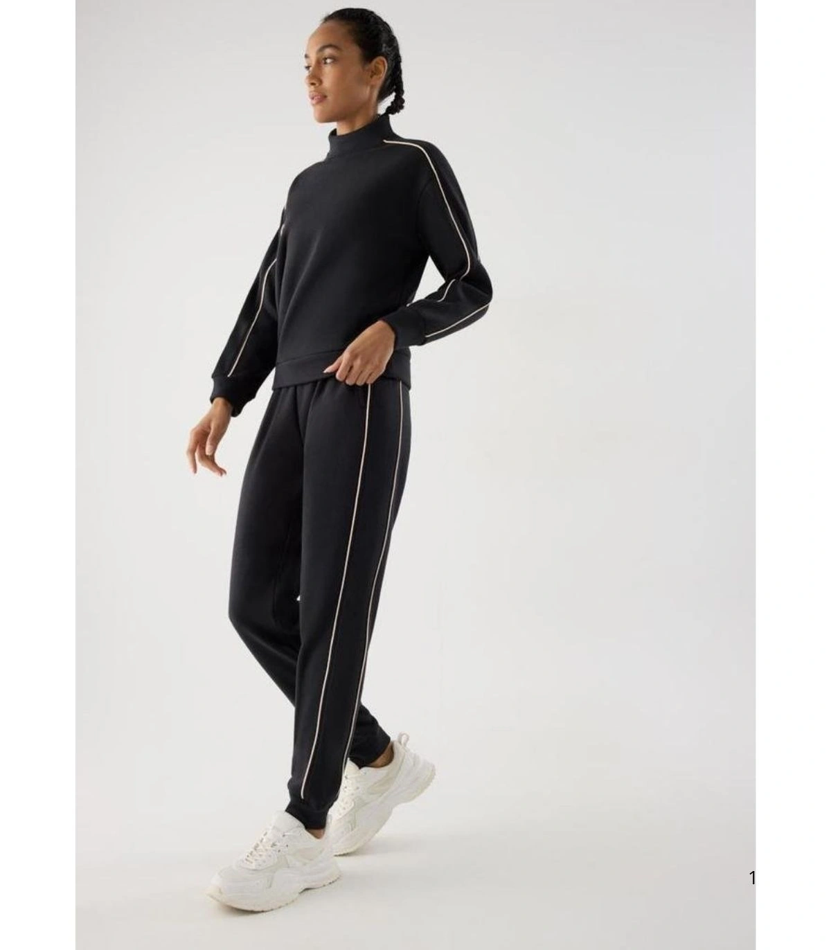 Sudadera Deportiva de Mujer con Cuello Perkins en Color Gris Marengo Ysabel Mora 70980