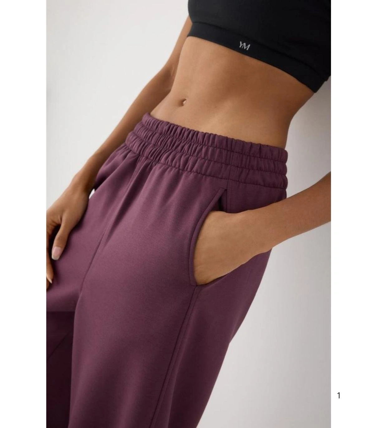 Pantalón Deportivo Recto de Mujer con Tiro Alto y Bolsillos Color Burdeos Ysabel Mora 70981