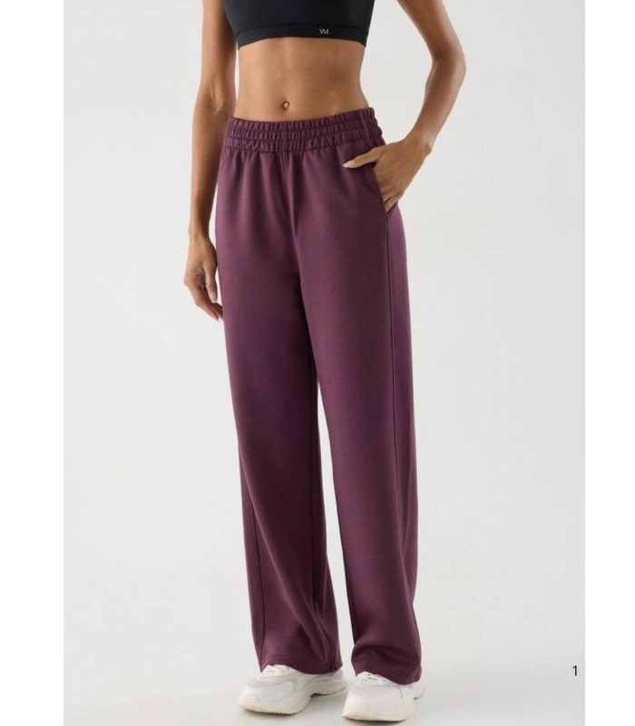 Pantalón Deportivo Recto de Mujer con Tiro Alto y Bolsillos Color Burdeos Ysabel Mora 70981