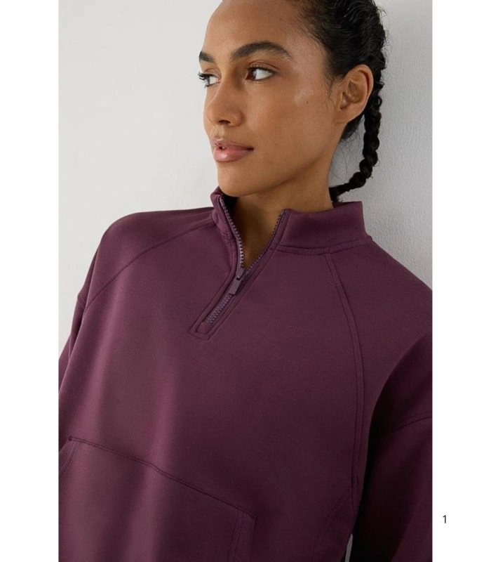 Sudadera Deportiva de Mujer con Bolsillo Canguro en Color Burdeos Ysabel Mora 70995
