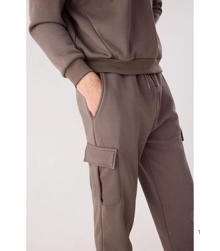 Chándal Deportivo de Hombre Afelpado con Sudadera y Pantalón Jogger en Color Marrón Ysabel Mora 75004