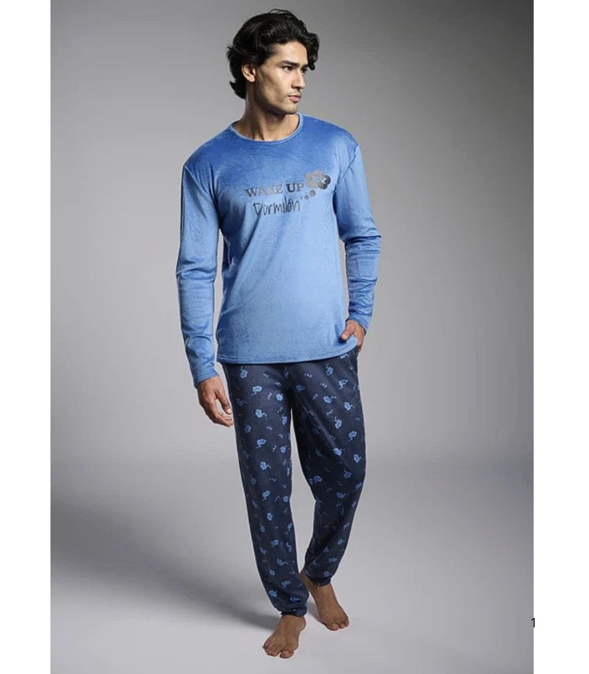 Pijama Largo de Hombre en Terciopelo "Wake Up Dormilón" Muydemi 26450