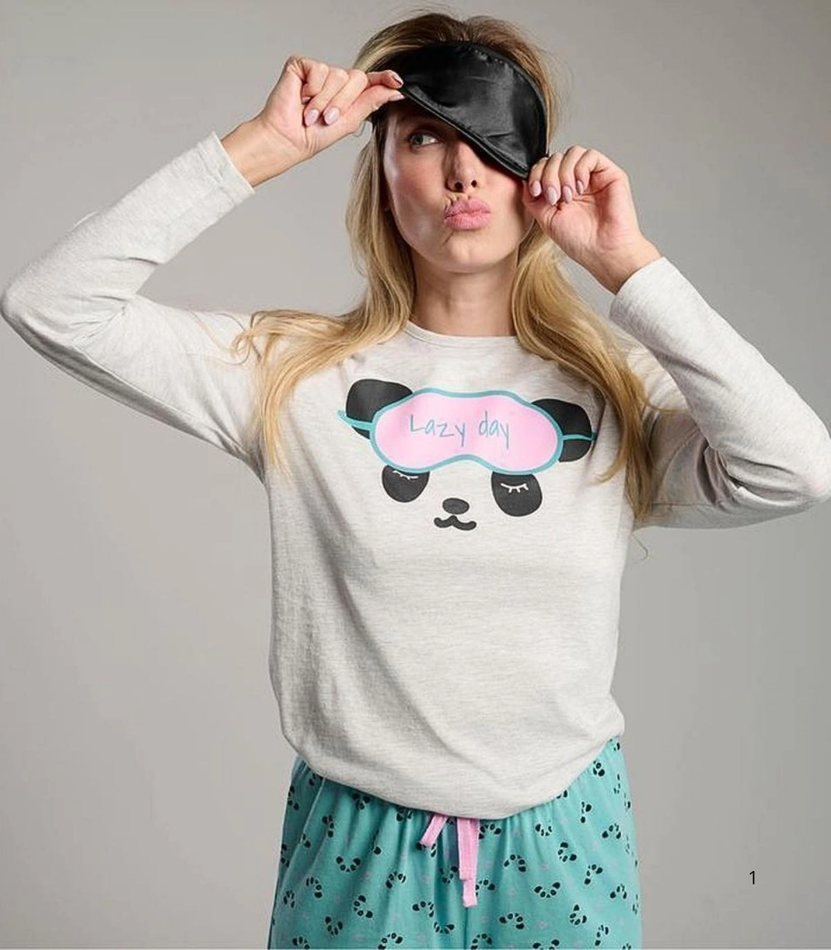 Pijama de Mujer en Algodón con Ilustración de Panda "Lazy Day" Ysabel Mora 26260