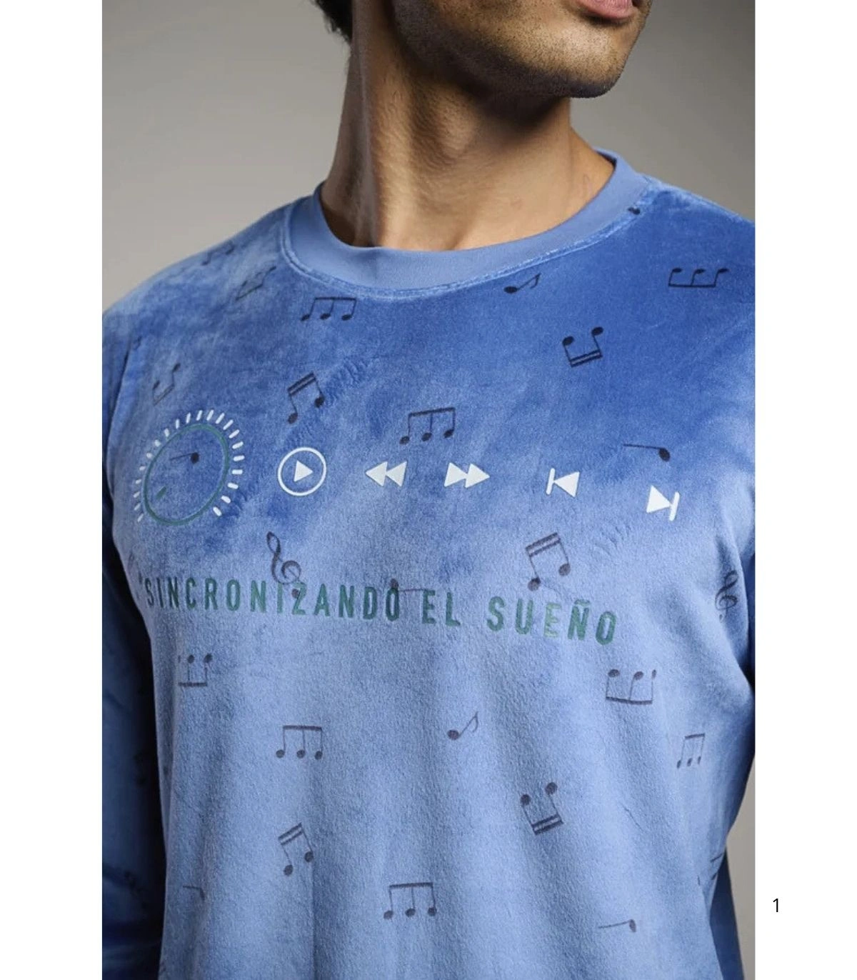 Pijama Largo de Hombre en Terciopelo "Sincronizando el Sueño" Ysabel Mora 26420