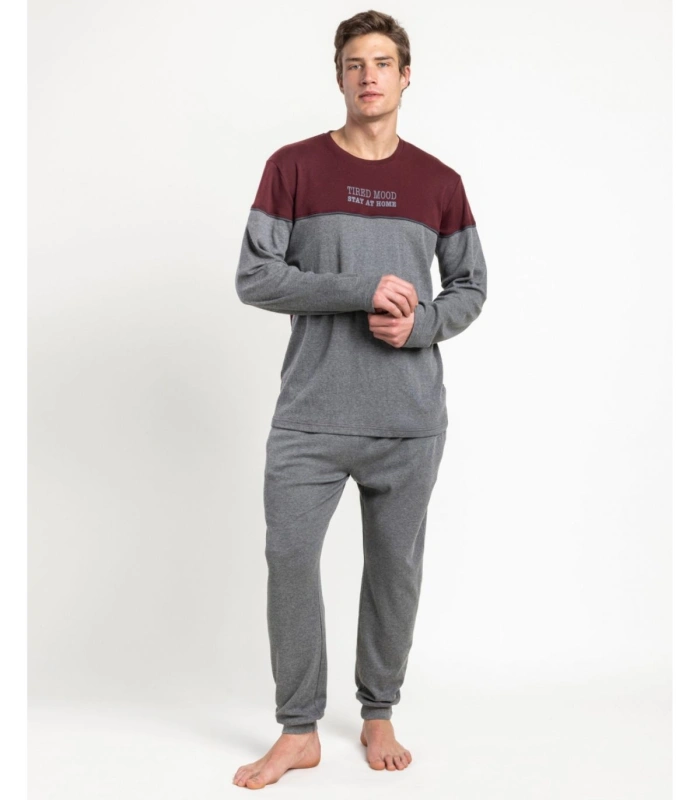 Pijama Hombre Stay at Home Tired Mood Burdeos y Gris Manga Larga