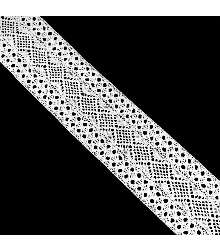 Entredos de Hilo Blanco 7,4 cm. Rombos